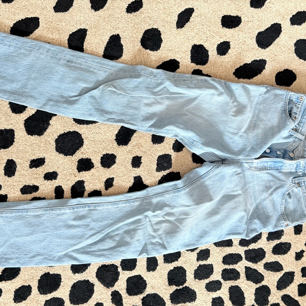 Levi's Women's Straight Leg Jeans in Light Blue